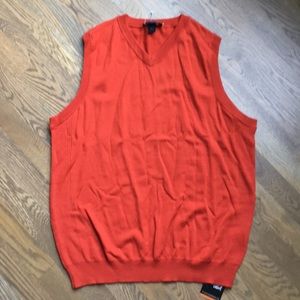 NWT Men’s Under Armour Vest, size Large loose